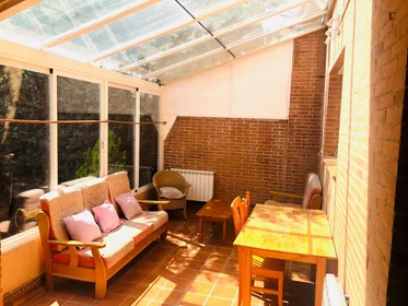 Quarto privado em calle Roncesvalles Villanueva de la Cañada, imagem 12 de 32