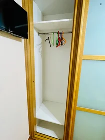 Quarto privado em calle Roncesvalles Villanueva de la Cañada, imagem 8 de 32