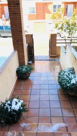 Quarto privado em calle Roncesvalles Villanueva de la Cañada, imagem 25 de 32