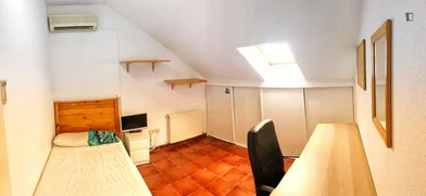 私人房间 在 calle Roncesvalles Villanueva de la Cañada, 32的图像2