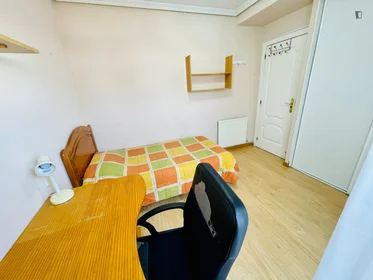 私人房间 在 calle Roncesvalles Villanueva de la Cañada, 49的图像14