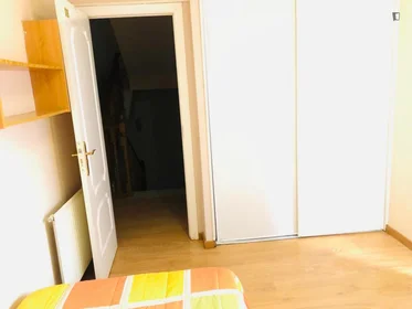 Privatzimmer in der calle Roncesvalles Villanueva de la Cañada, bild 4 von 49