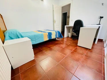 Prywatny pokój calle Roncesvalles Villanueva de la Cañada, obraz 2 45