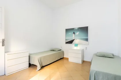 Private room at Carrer Martínez Cubells, Sant Francesc, image 1 of 10
