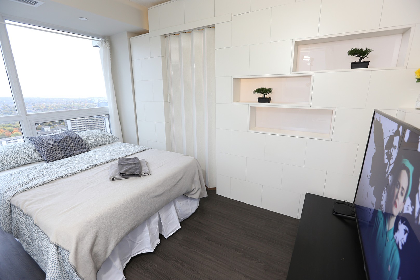 Pokój do wynajęcia z podwójnym łóżkiem w Toronto
