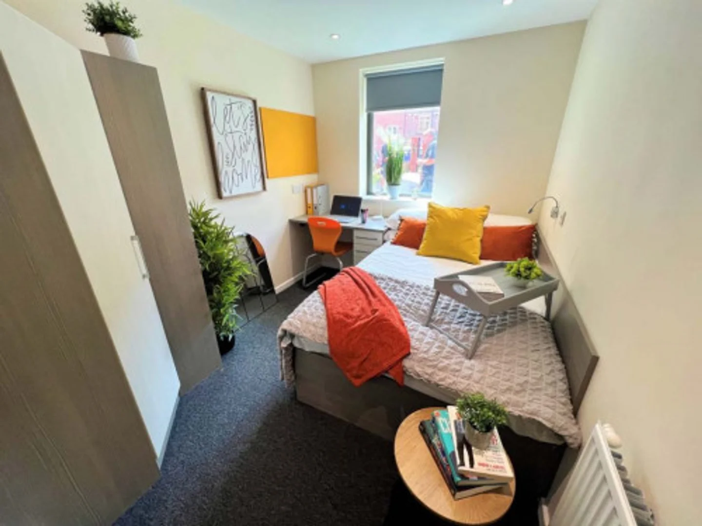 Komfortables und geräumiges Studentenzimmer in 