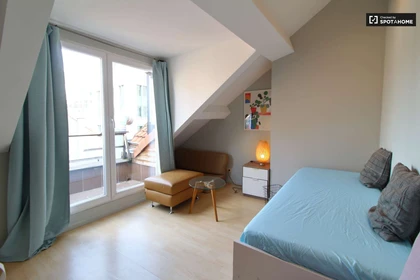 Habitación en alquiler con cama doble Bruxelles-brussel