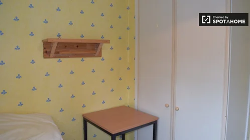 Quarto privado em Glasnevin Downs, Ballygall, Dublin 11, D11 A0C8, Ireland, imagem 16 de 19