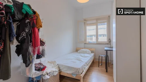 Privatzimmer in der Travessa do Possolo Lisboa, Portugal, bild 10 von 19