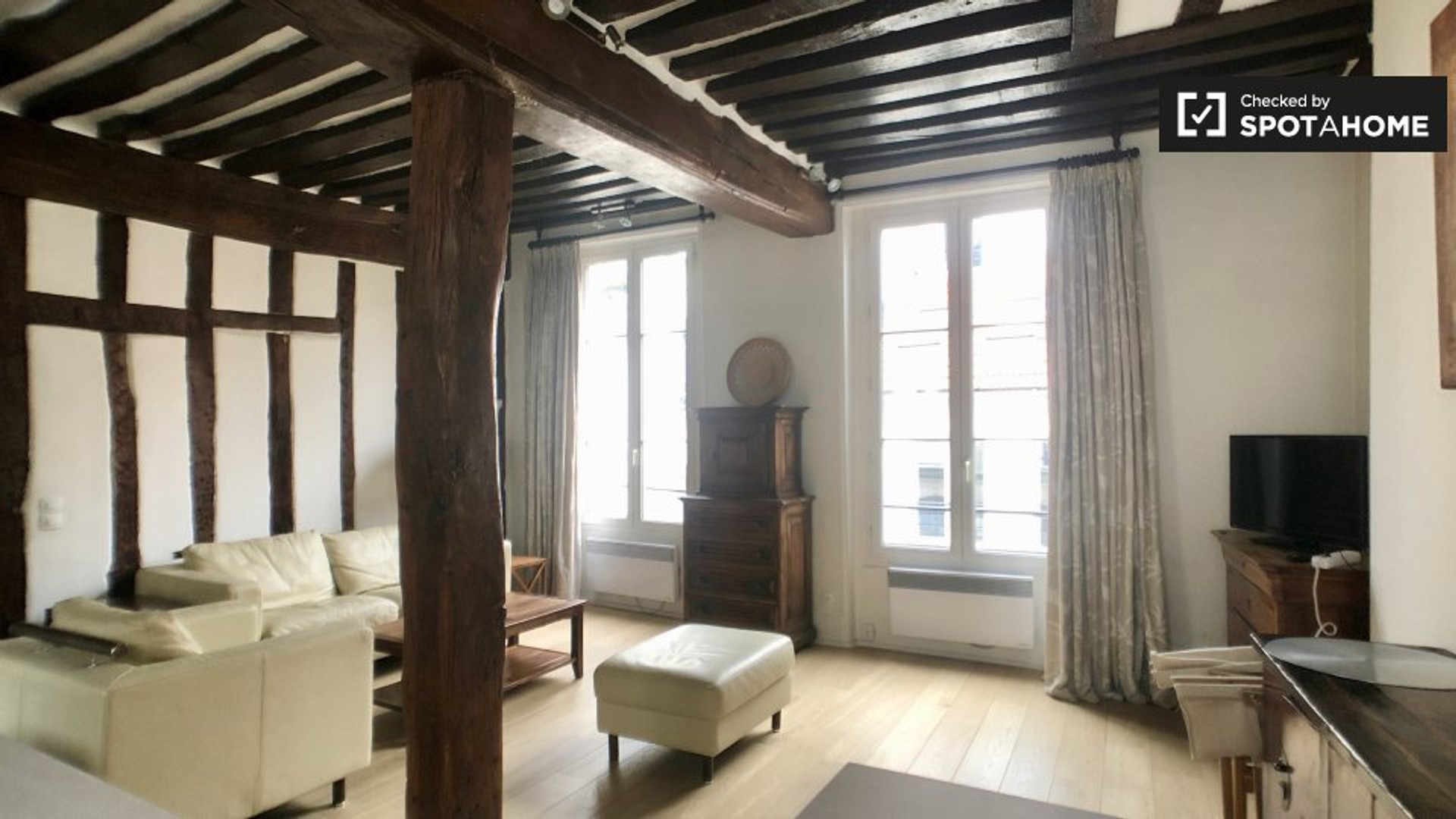 Accommodation in the centre of Paris