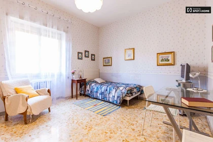 Quarto para alugar ao mês em Roma