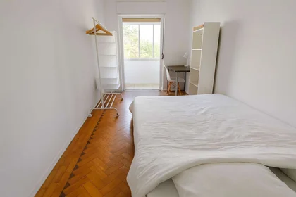 Habitación privada en R. Montepio Geral, imagen 1 de 19