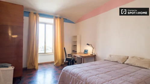 Chambre privée à Via Giovanni Giolitti, image 2 de 19