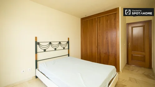 Apartamento inteiro em Calle de José Maria Pemán, imagem 12 de 19