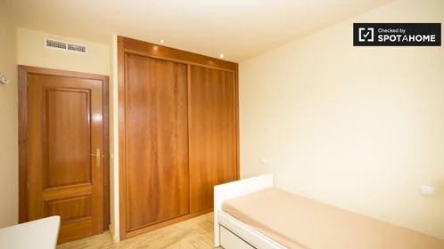 Apartamento inteiro em Calle de José Maria Pemán, imagem 16 de 19