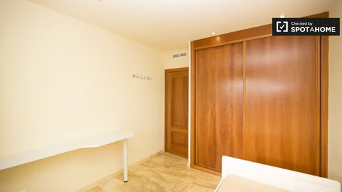Apartamento inteiro em Calle de José Maria Pemán, imagem 17 de 19