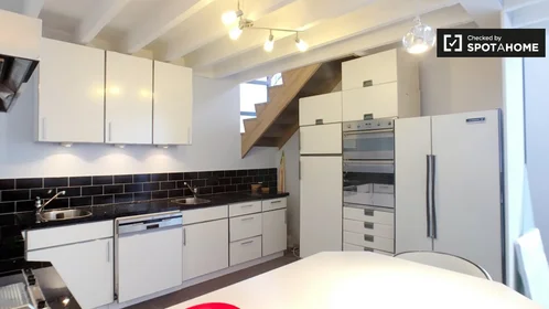 Private room at Rue Auguste Lambiotte, 1030 Schaerbeek, Belgium, image 15 of 19