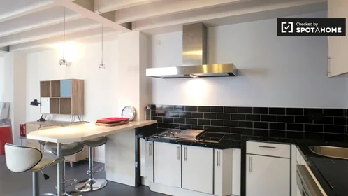 Private room at Rue Auguste Lambiotte, 1030 Schaerbeek, Belgium, image 17 of 19