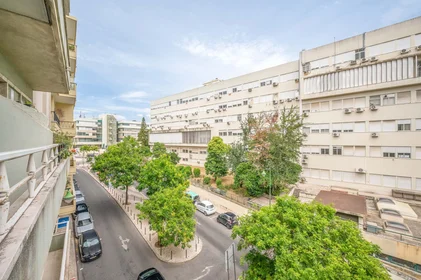 Prywatny pokój R. Alves Redol, 1049-001 Lisboa, Portugal, obraz 38 39