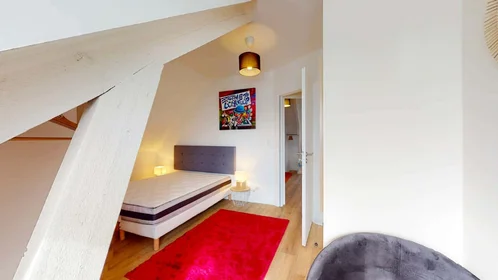 Habitación privada en 9 Av. d'Auray, 44300 Nantes, France, imagen 3 de 16