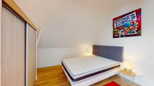 Habitación privada en 9 Av. d'Auray, 44300 Nantes, France, imagen 8 de 16