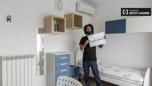 Quarto privado em Via Ponzio Cominio, imagem 16 de 19