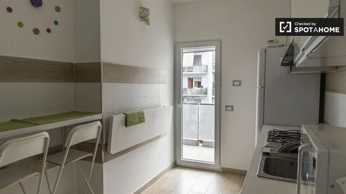 Quarto privado em Via Ponzio Cominio, imagem 10 de 19