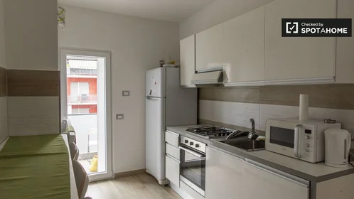 Privatzimmer in der Via Ponzio Cominio, bild 12 von 19
