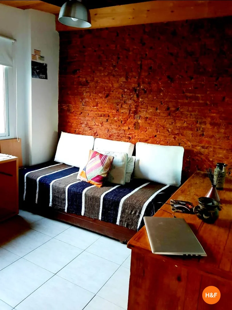 Habitación para estudiantes en  con área de estudio y facilidades compartidas