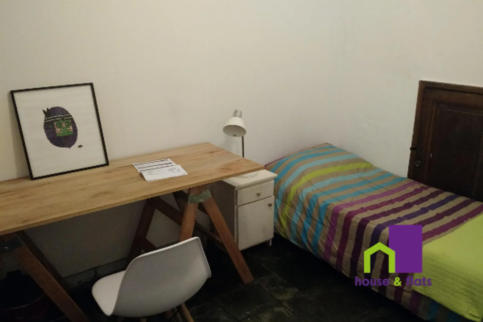 Habitación para estudiantes en  con modernas comodidades