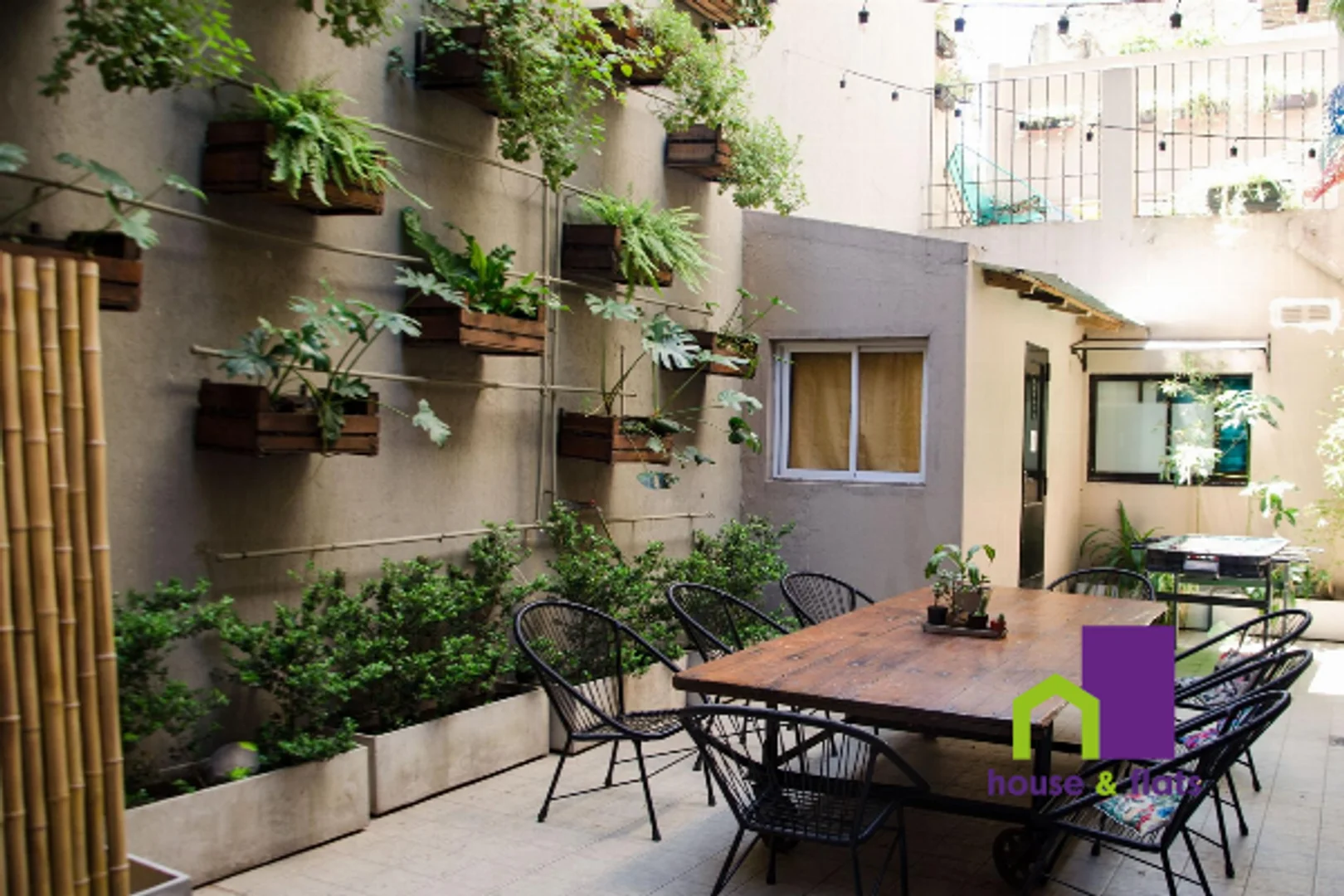 Habitación en apartamento estudiantil en alquiler en , completamente amueblado