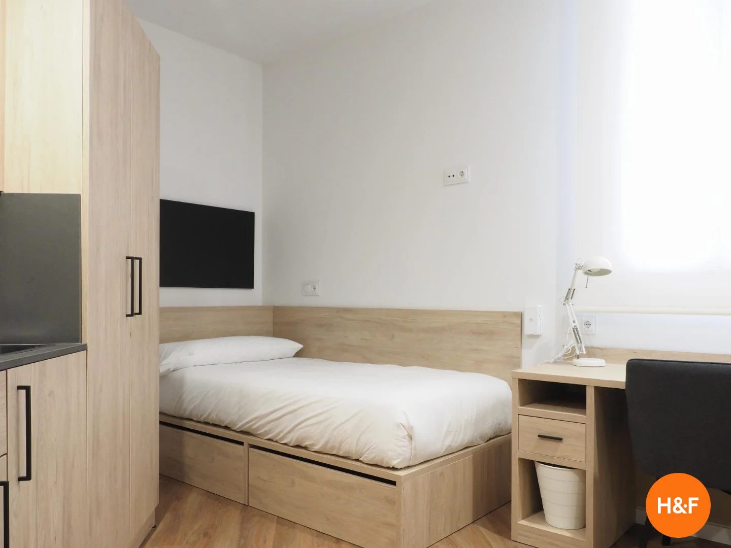 Pl. Garellano, 4, Basurto-Zorroza, 48013 Bilbao, Vizcaya, España