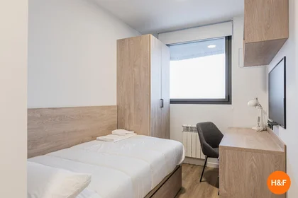 Privatzimmer in der Av Herrera Oria, 23, 39011 Santander, Cantabria, España, bild 1 von 8