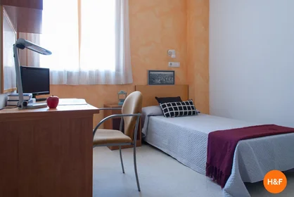 Quarto privado em C. Paraje de Paterna, 10, 41930 Bormujos, Sevilla, España, imagem 1 de 8