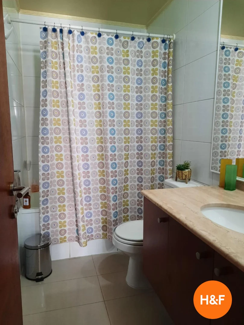 Quarto acolhedor para estudantes disponível em 