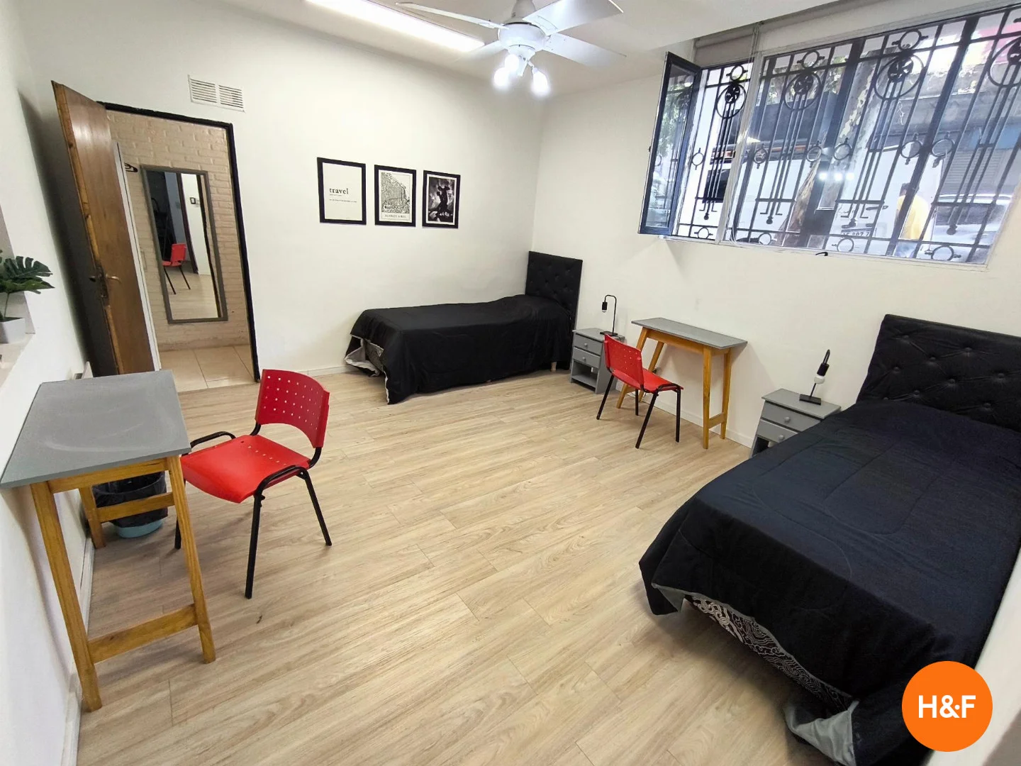 Chambre d'étudiant économique avec emplacement pratique dans 