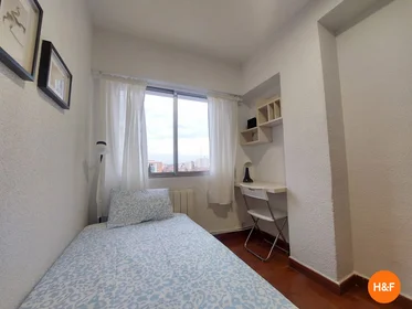 共享房间 在 C. Miguel Ángel, 7, 28802 Alcalá de Henares, Madrid, España, 12的图像2
