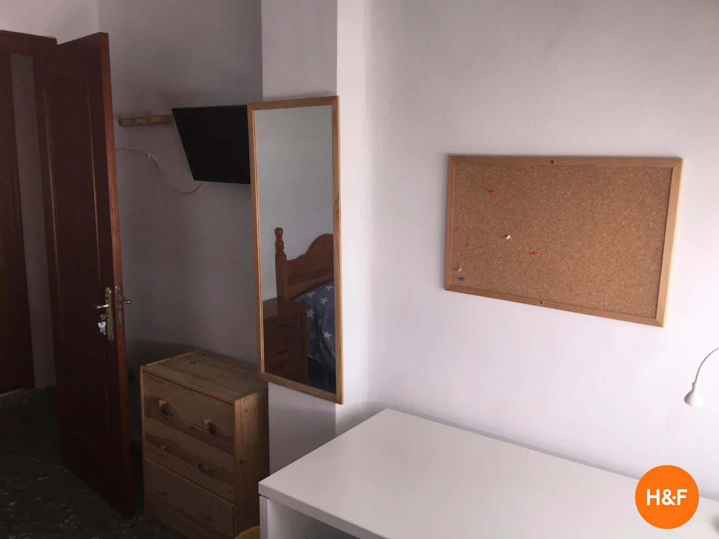 Quarto de estudante funcional perfeito para estudar em 