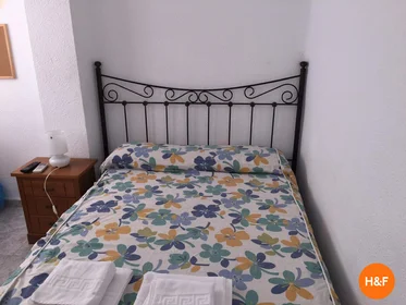 Private room at C. Diego de Almaguer, n 5, Cruz de Humilladero, 29006 Málaga, España, image 7 of 16