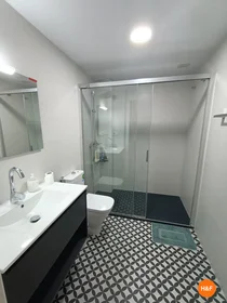 Dairenin tamamı konumu Carrer Juan Bautista Folía Prades, 12006 Castelló de la Plana, Castelló, España, 5 7 görüntüsü