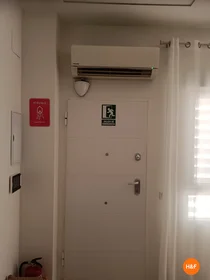 Dairenin tamamı konumu Carrer Juan Bautista Folía Prades, 12006 Castelló de la Plana, Castelló, España, 6 7 görüntüsü
