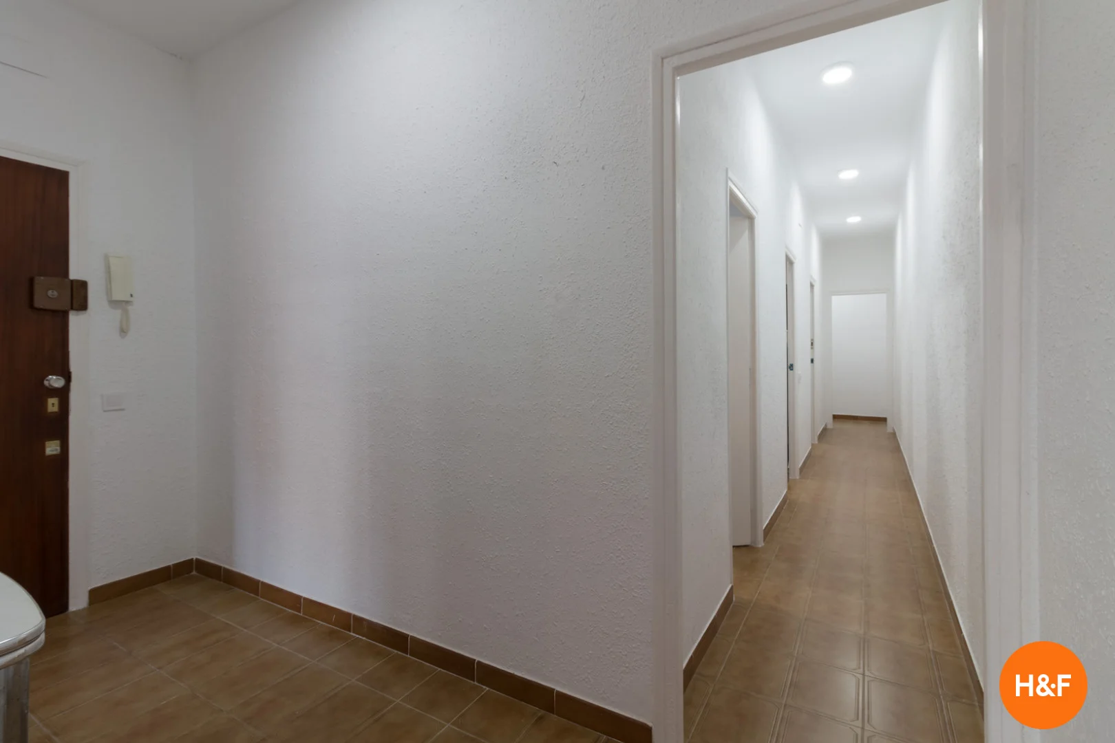 Quarto acolhedor para estudantes disponível em 
