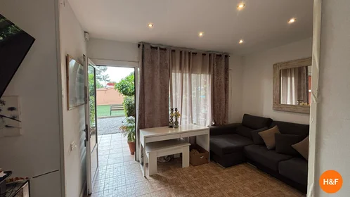 Privatzimmer in der Carrer Raconada, 9, 08860 Castelldefels, Barcelona, España, bild 3 von 7