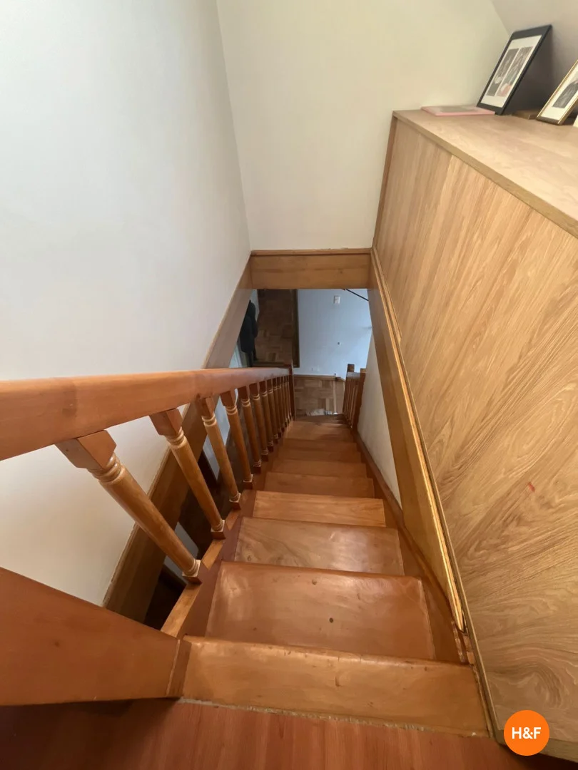 Quarto de estudante económico perto do campus em 