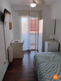 Stanza privata in 28803 Alcalá de Henares, Madrid, España, immagine 1 di 10