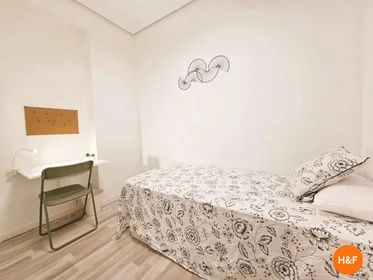 Private room at C. de Atocha, 66, Centro, 28012 Madrid, España, image 1 of 10