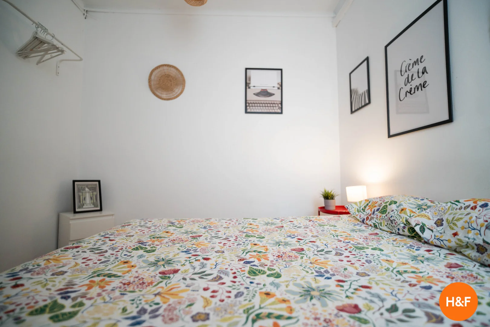 Quarto acolhedor para estudantes disponível em 