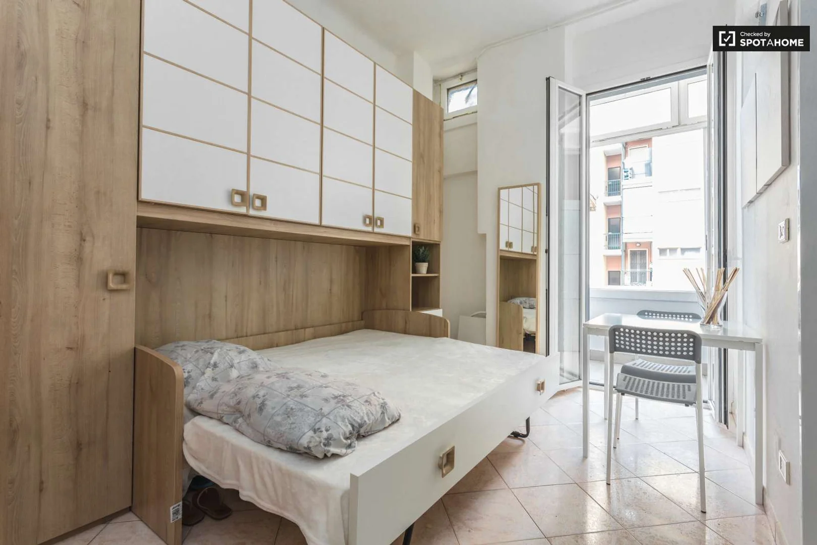 Elegante estudio cerca del campus en 