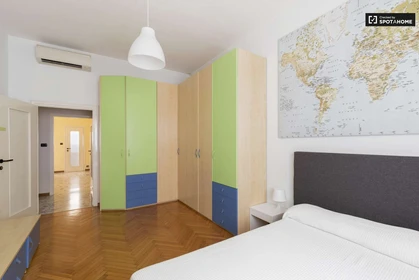 Room for rent in a shared flat in Milano