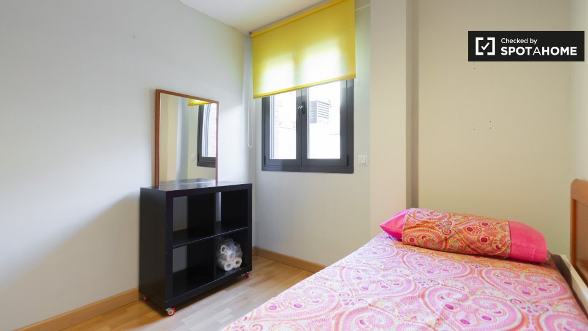 Renting rooms by the month in Pozuelo De Alarcón